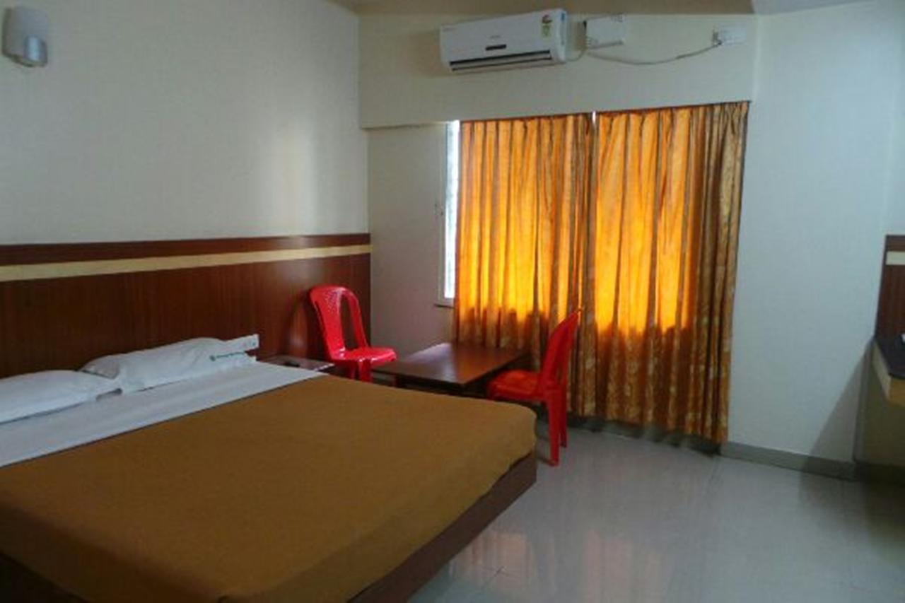 Mlc Gateway Deluxe Inn Bangalore Exterior foto